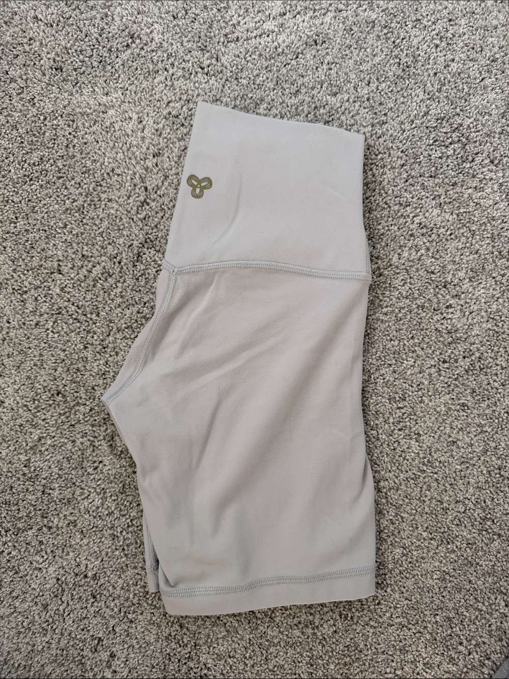 Golden - Aritzia Biker shorts